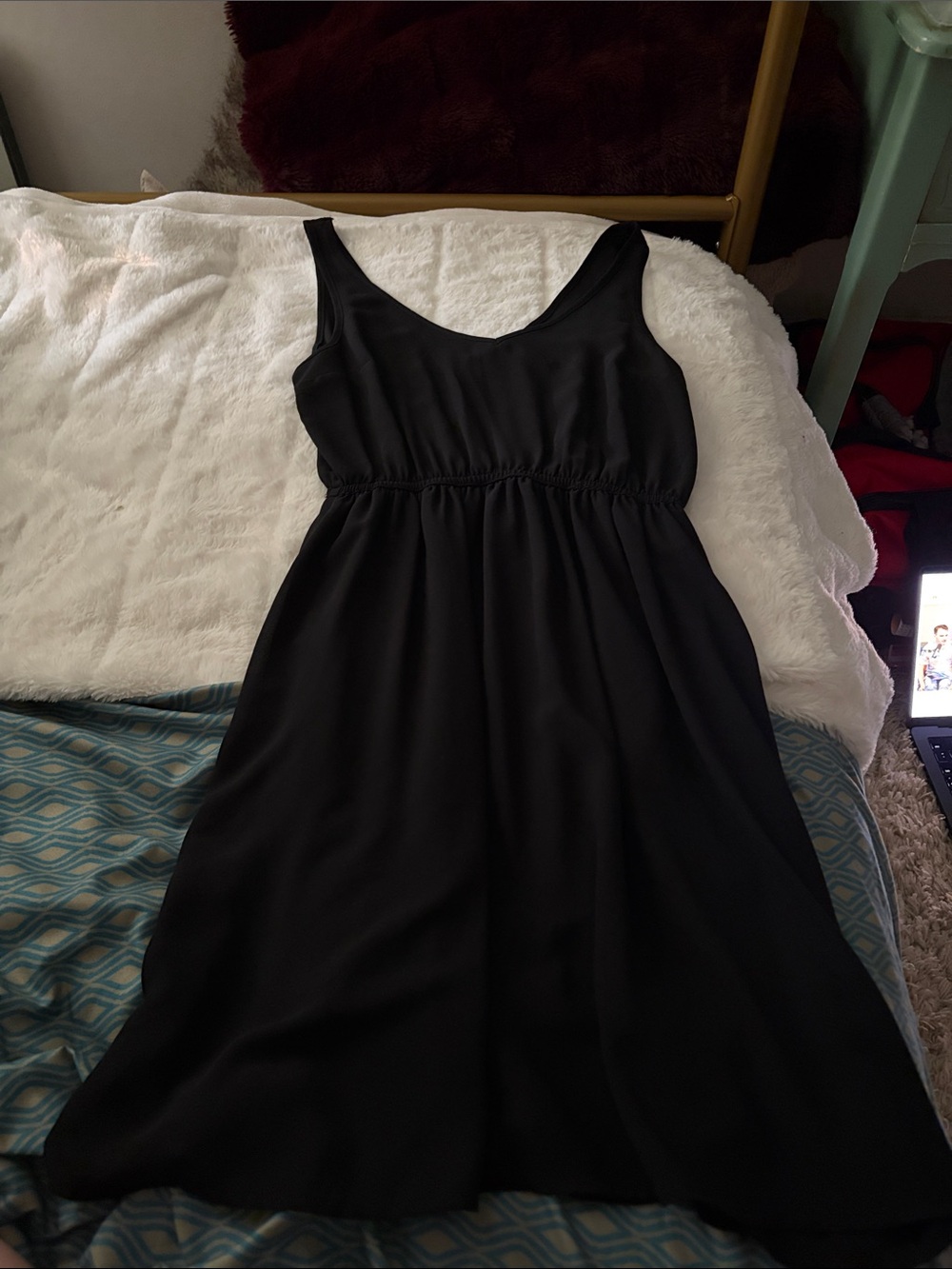 H&M Black Sleeveless Midi Dress